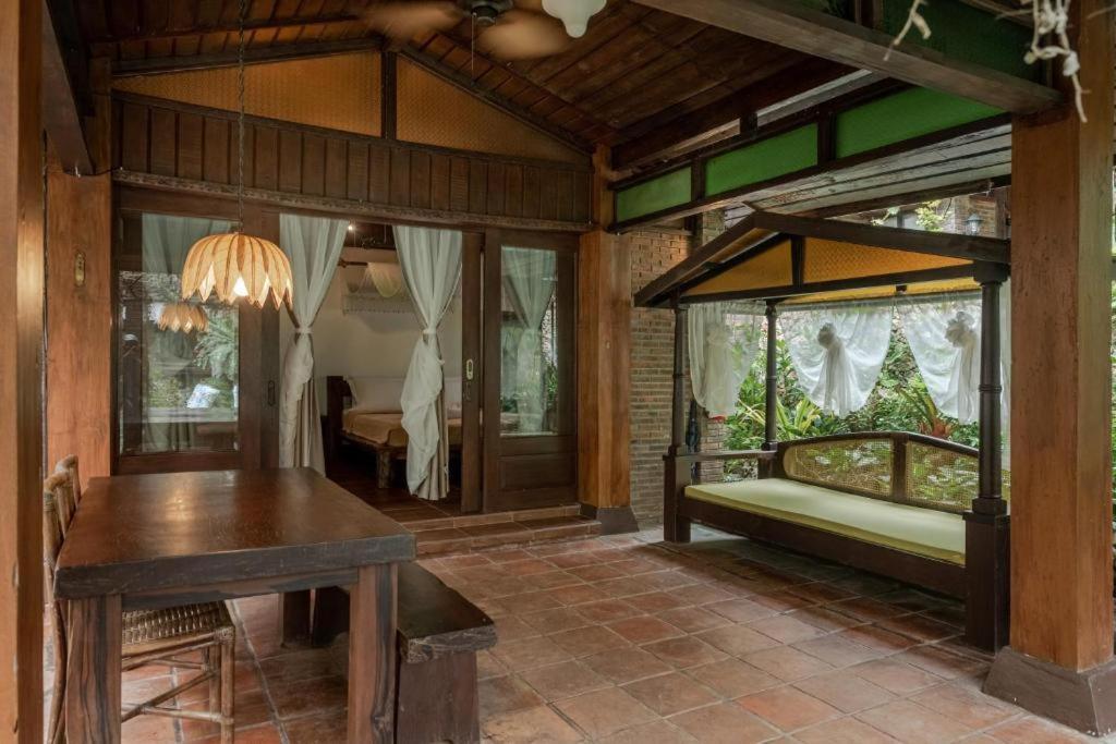 Chema's By The Sea Resort 2*