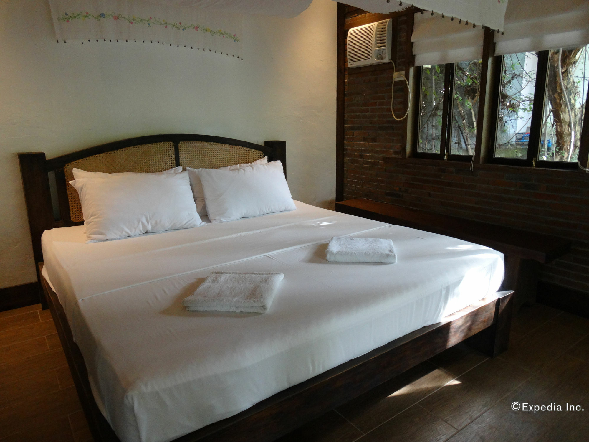 Chema's By The Sea Samal