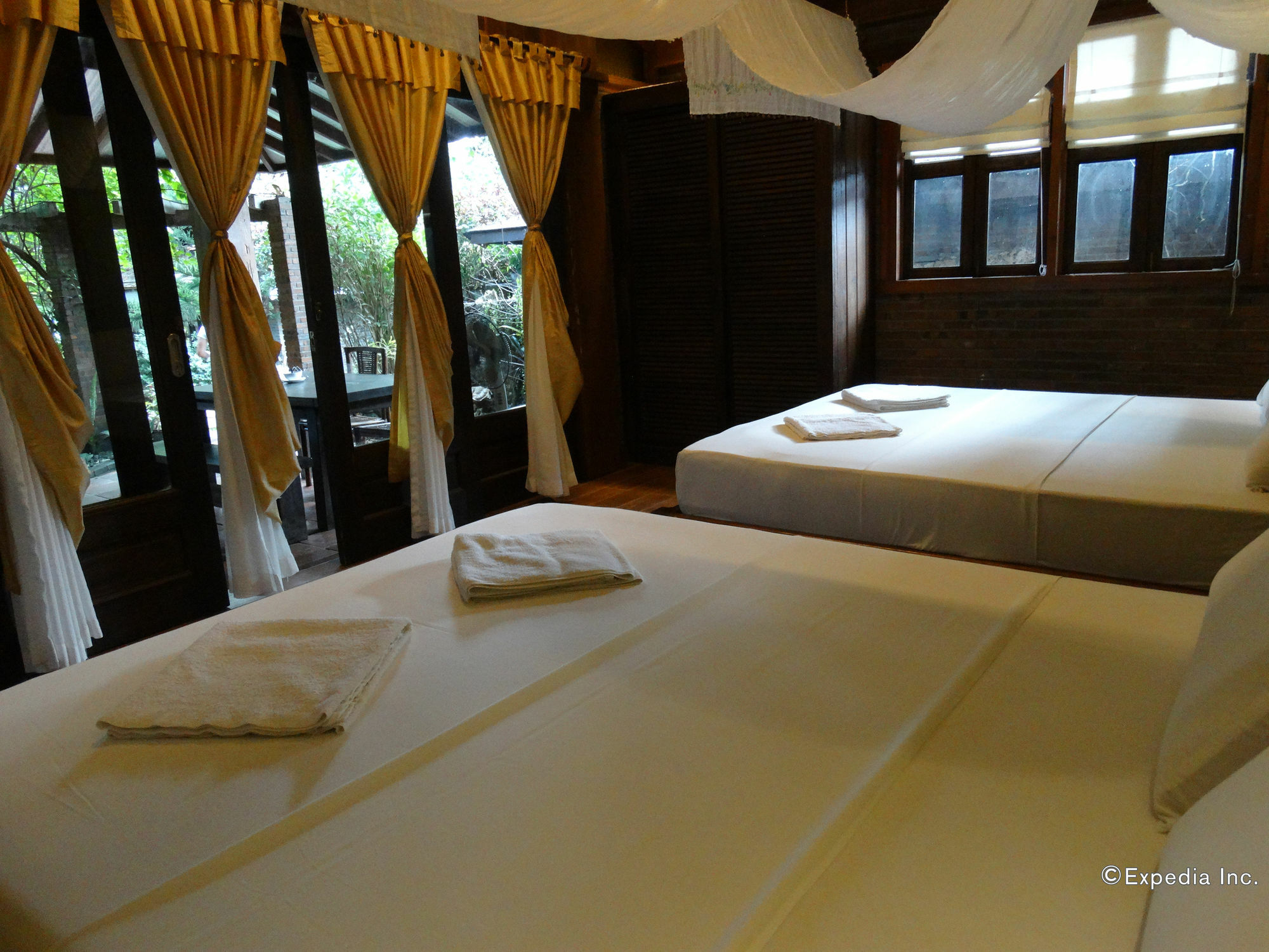 Chema's By The Sea Samal