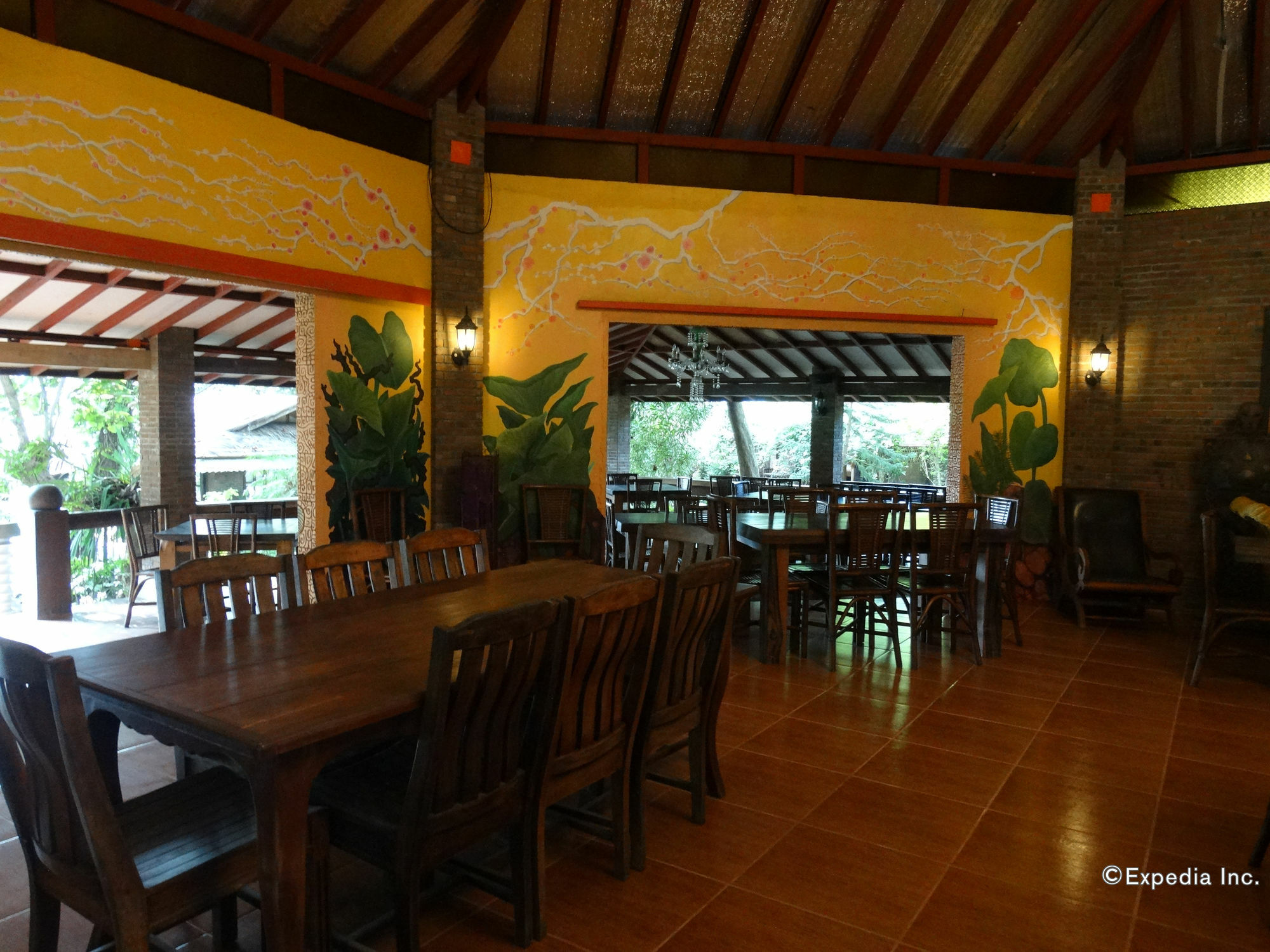 Chema's By The Sea Resort Samal